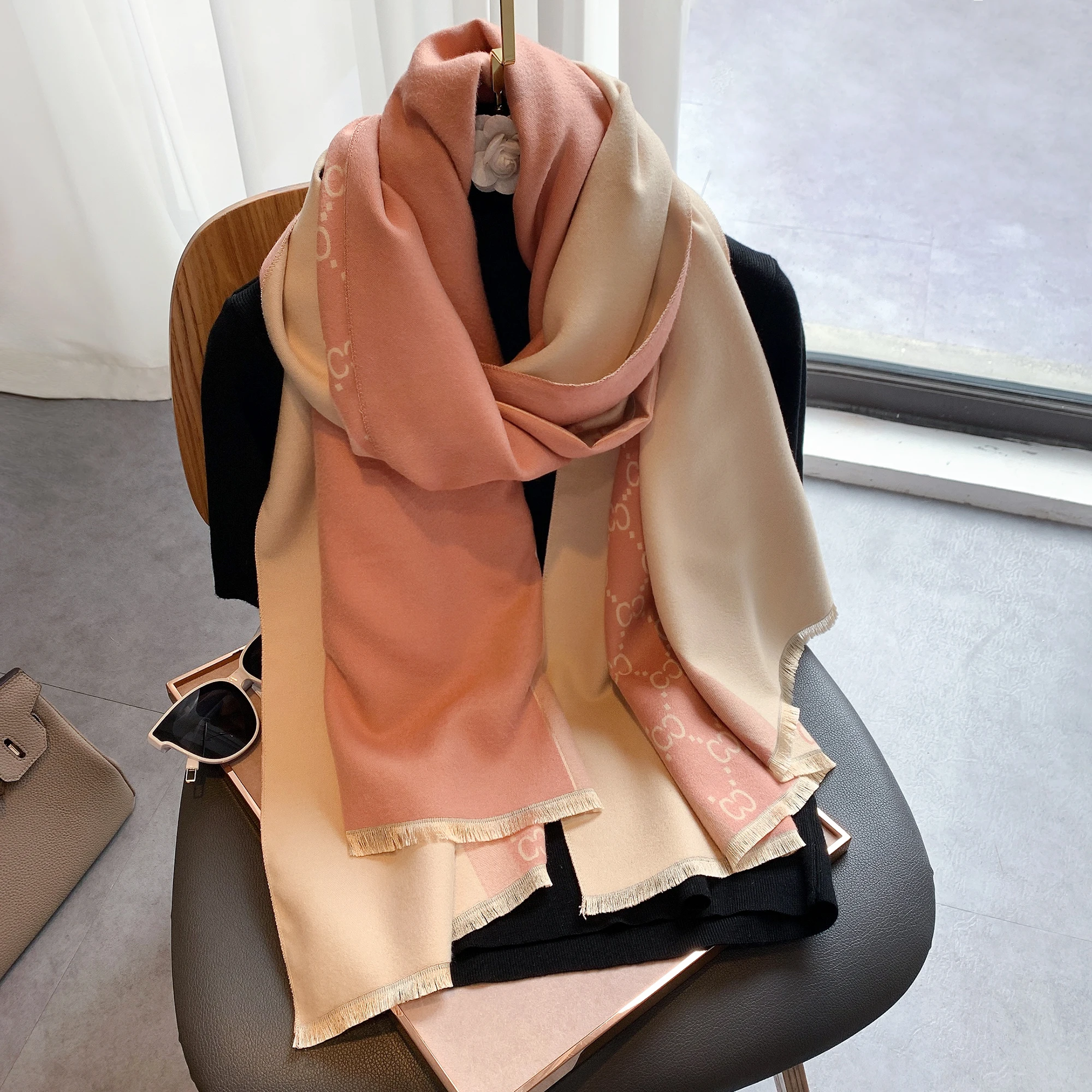 2025 Autumn and Winter New Eur - Wool Scarf Men incelemesi ve fiyatı