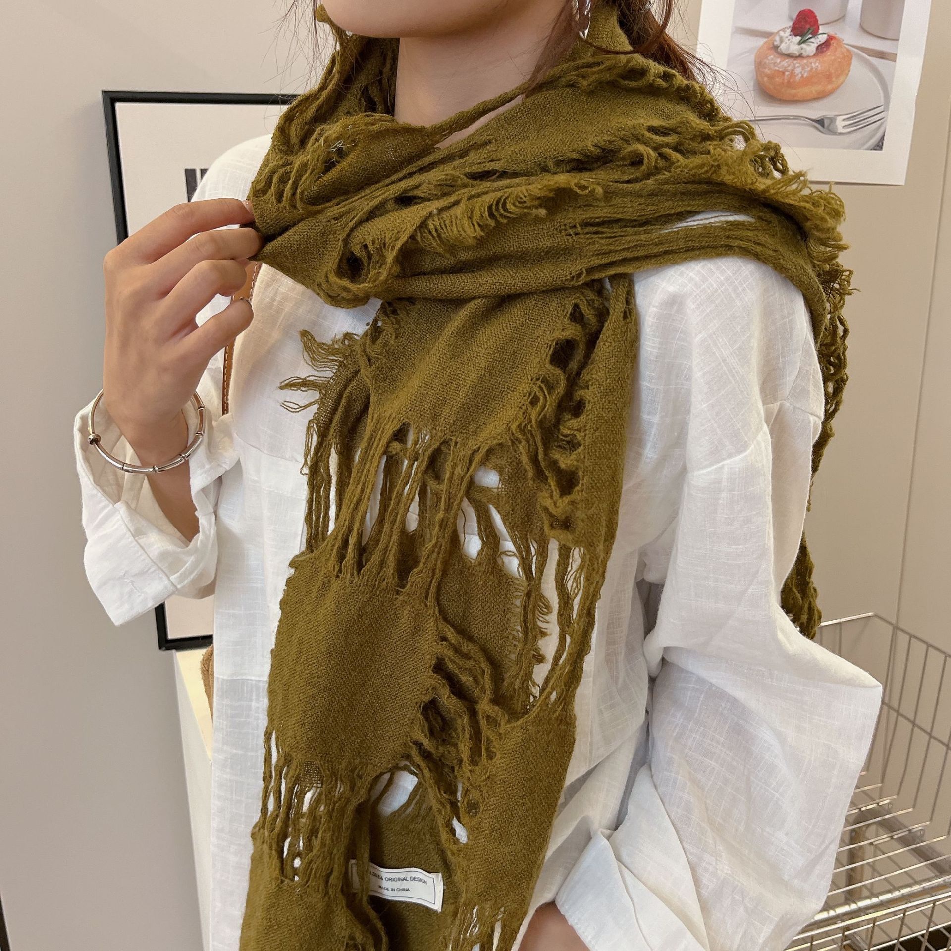 2025 New Fashion Ripped Hole T - Wool Scarf Men incelemesi ve fiyatı